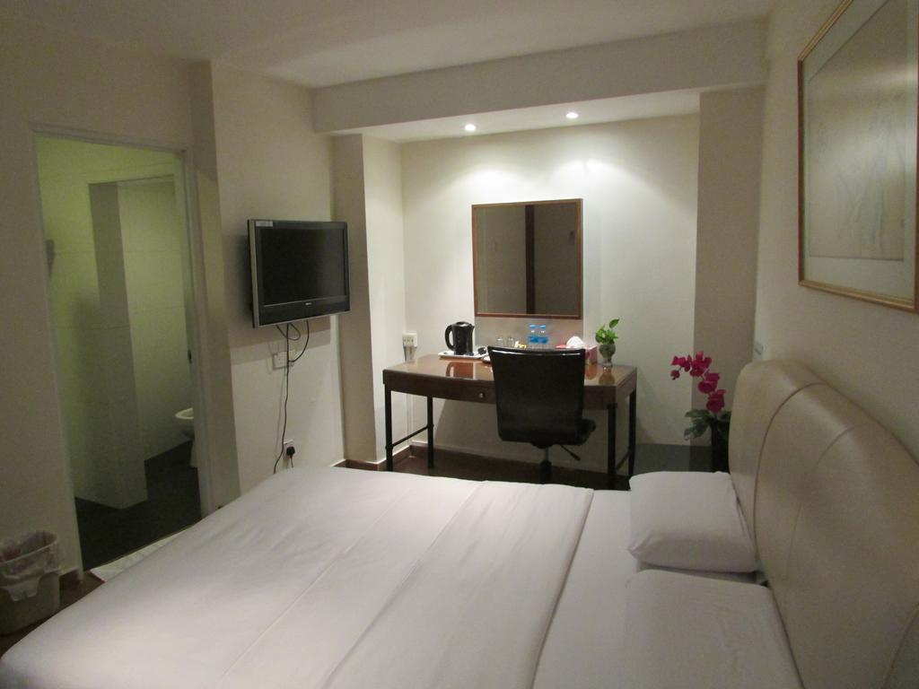 Amber Hotel Katong Сингапур Экстерьер фото
